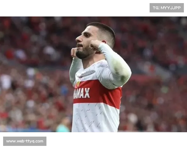 昂达夫低射经折射入网，斯图加特锋线再添火力