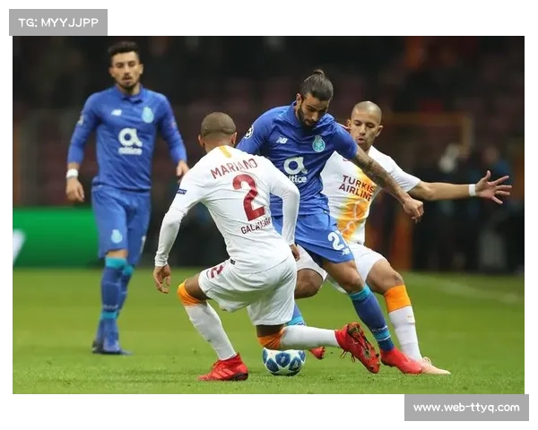 欧冠实时：加拉塔萨雷半场1-1马竞，略伦特乌龙送礼