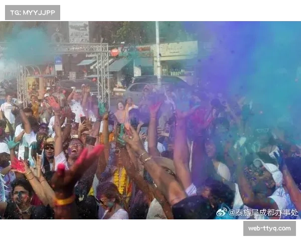 泰国“沙滩排球节”在芭堤雅开幕，吸引超过5000名业余爱好者参与